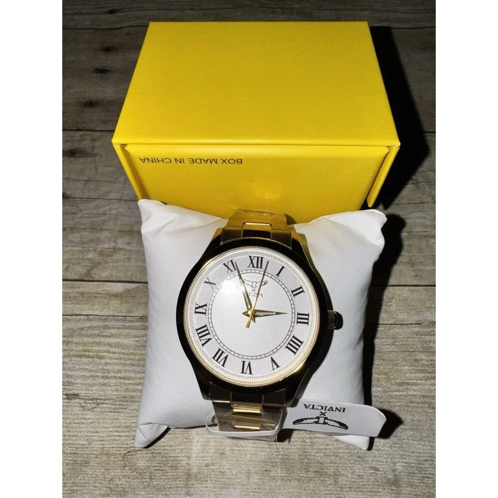 Mens Invicta Specialty I 42mm Gold Stainless Steele Band. New In Box Nice Watch